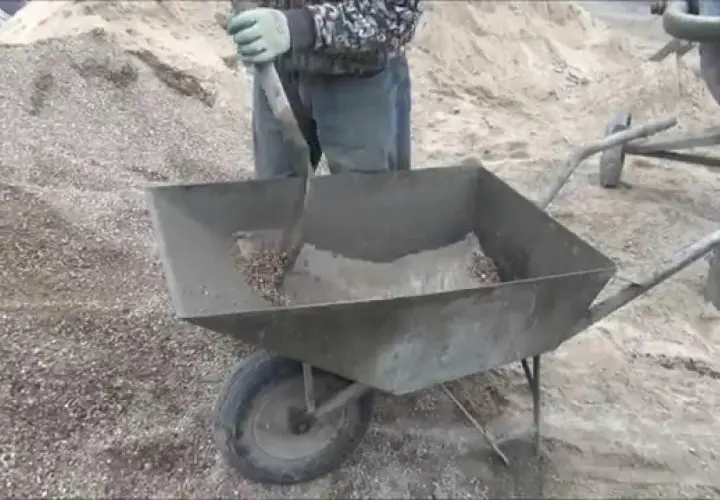 Ile cementu potrzebujesz do betoniarki 100l? Oto dokładne obliczenia