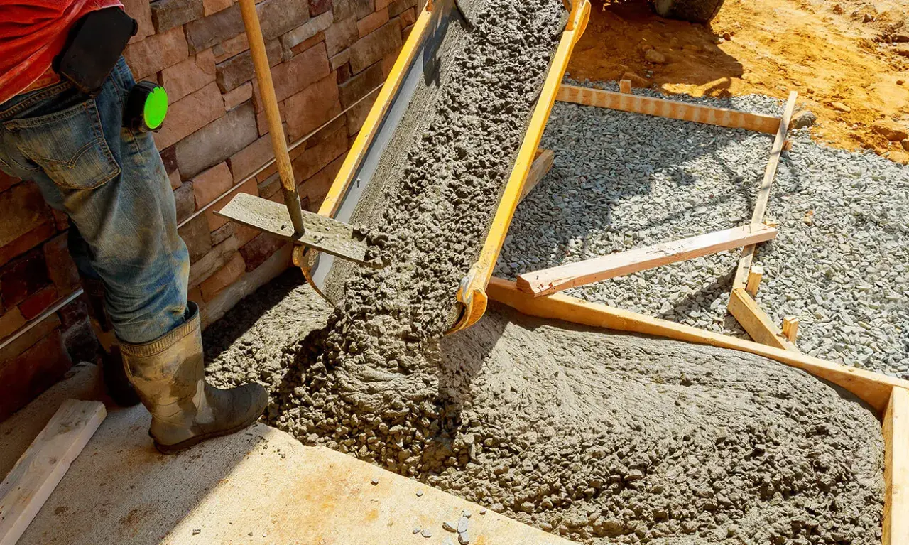 Jak zrobić beton B15 w betoniarce - Proporcje i bezpieczne mieszanie